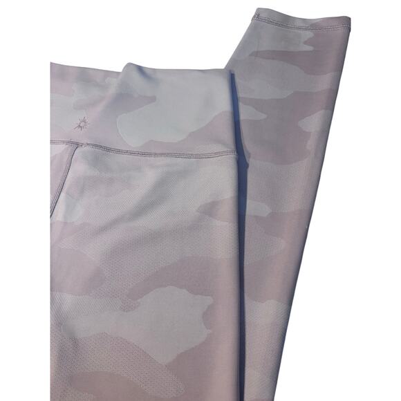 Ladies Offline by Aerie Sz LG Workout 7/8 Leggings in Camo Putty Neutral! Cute!! - Picture 8 of 9